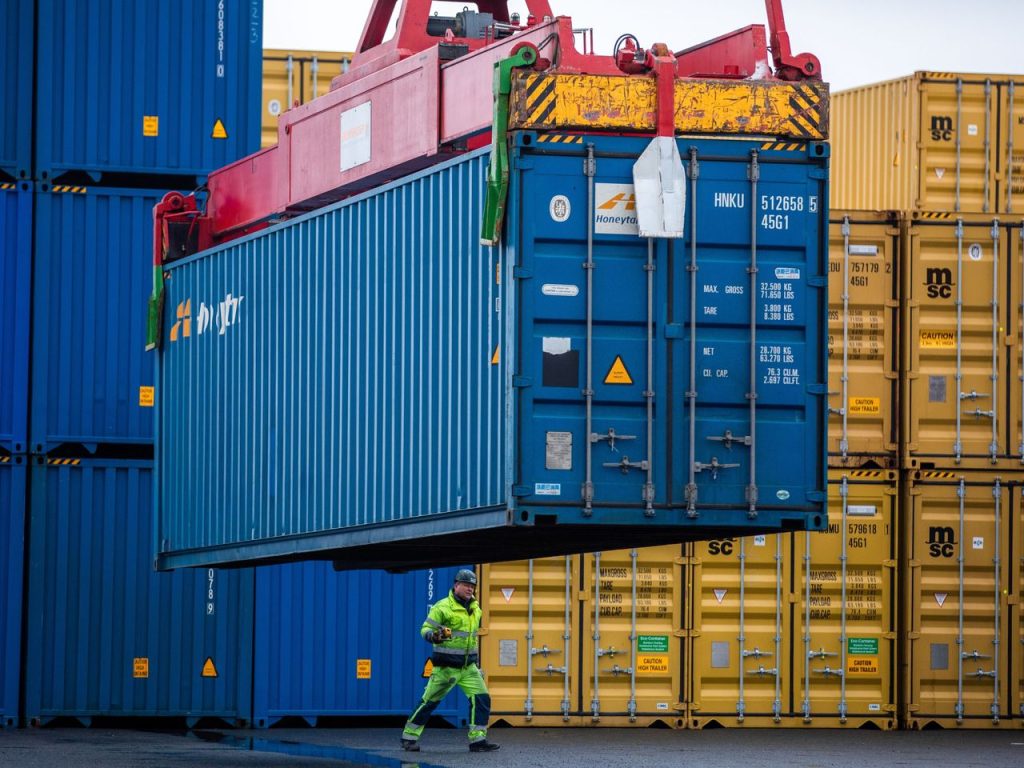 Sovereign Logistics ltd handles any and all containerized shipments in East Africa.